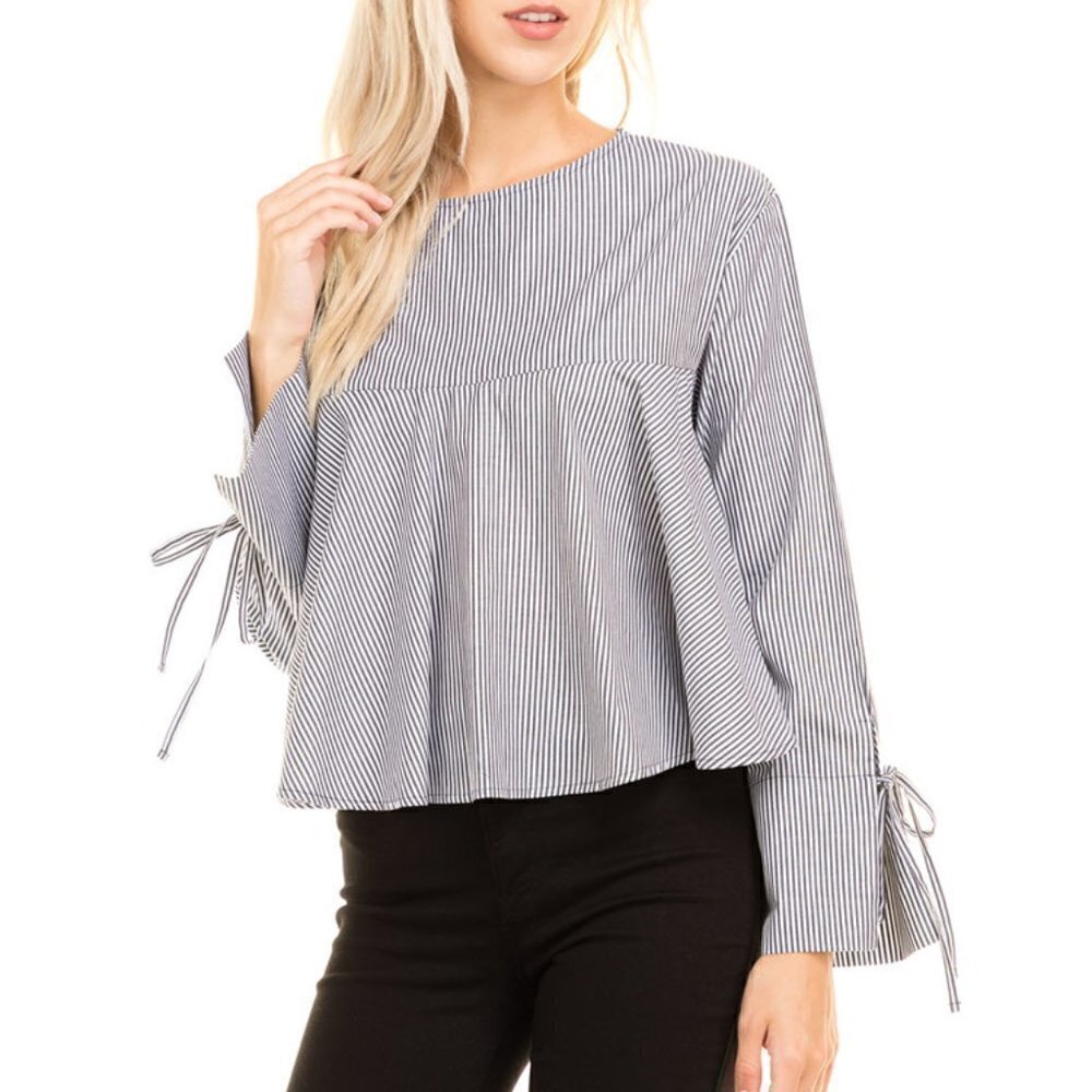 Heart Hips Cropped Loose Blouse Gray White Stripes